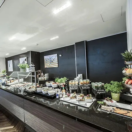 Arcotel John F Berlin-2